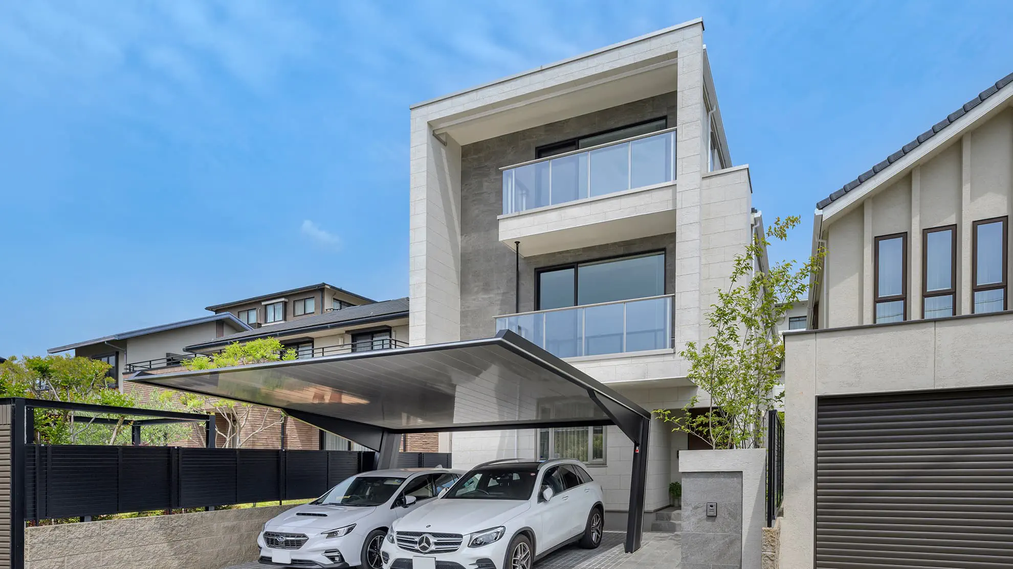 購入したい_光と景色を愉しむ、モダンデザインの3階建住宅