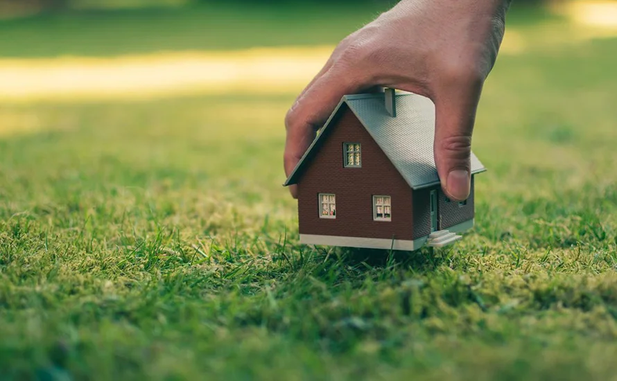 お役立ち記事_不動産の維持費、一戸建てとマンションどちらがかかる？